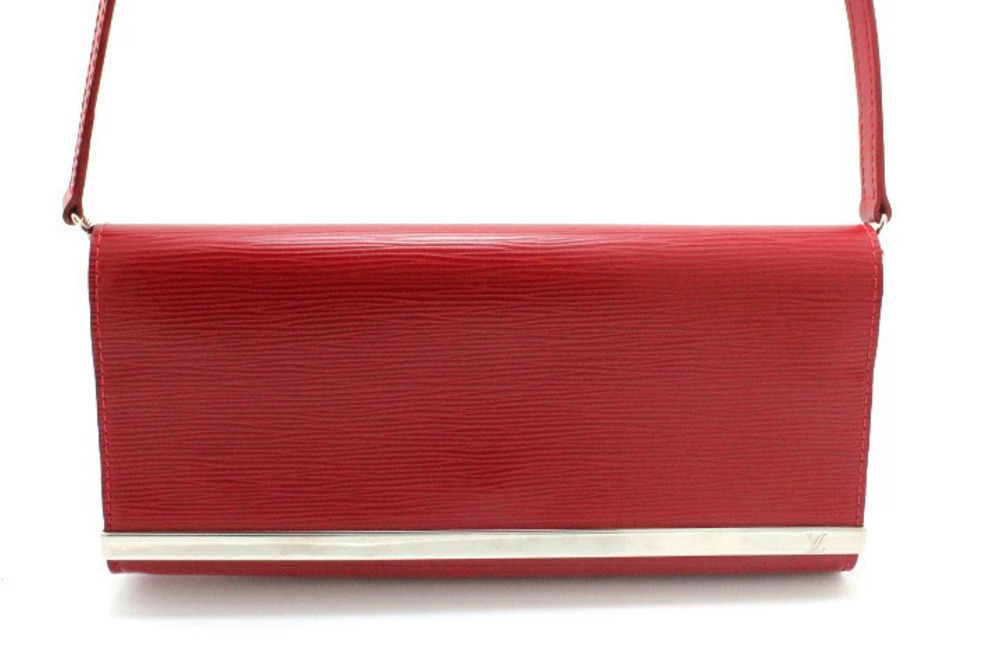 LOUIS VUITTON Pochette Svign Epi Red Shoulder Bag